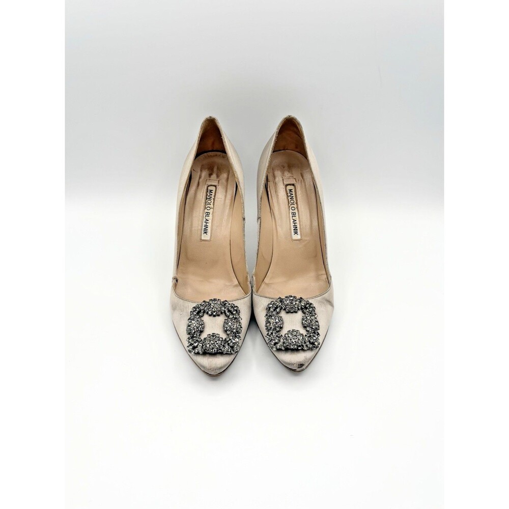 Manolo Blahnik Light Grey Satin Hangisi Rhinestone Embellished Heels Size EU 38